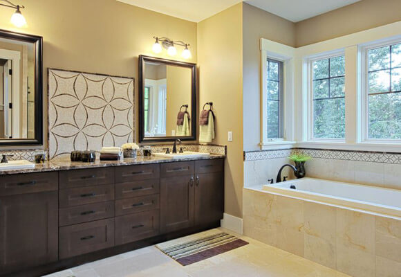 Bathroom Windows: Home Design Ideas to Welcome More Natural Light - Sky ...